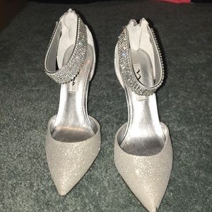 Brand new Nina New York sparkly heels
